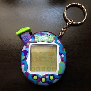 Tamagotchi Connection V5